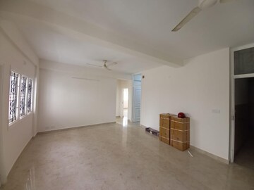 Room in 2 BHK Apartment at Regency Place, Richmond Road – for Rent