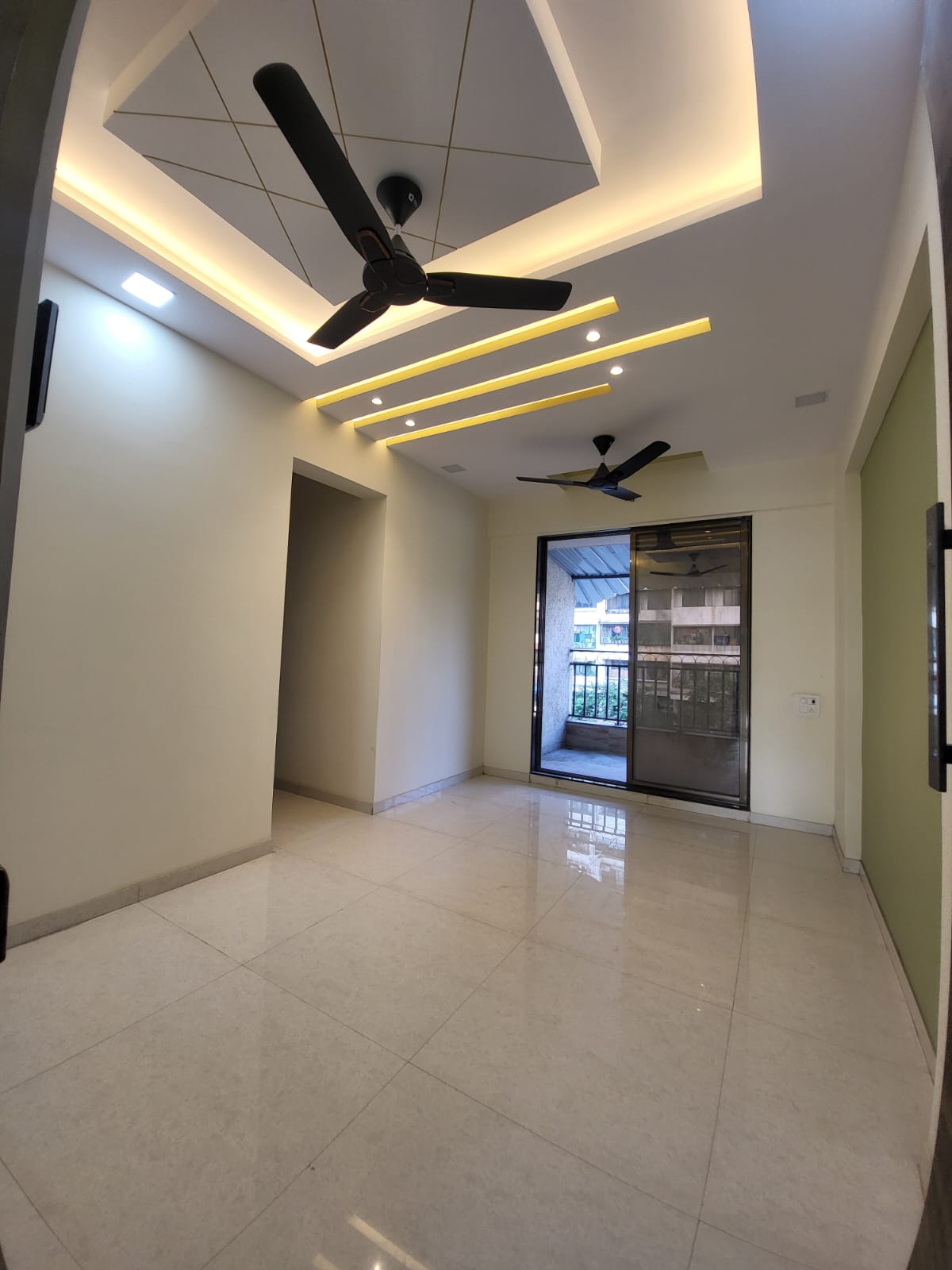 2 BHK + Pooja Room Apartment For Rent in Kalpataru Paramount