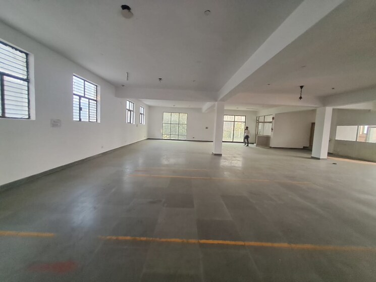 undefined, sector 63 Commercial Warehouse 21600 Sq.Ft. In Sector 63 Noida 9500904