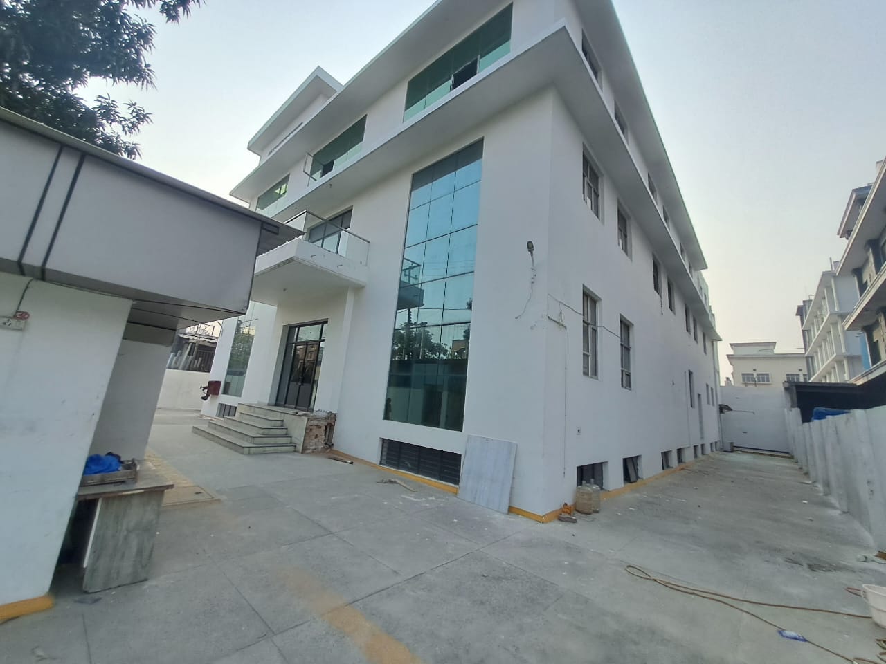 Warehouse For Rent in Sector 63