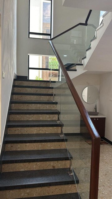 Staircase in 4 BHK Villa at MIMS Northdale, Visthar – for Rent