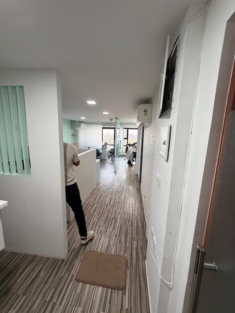 Balcony, shivalik-shilp Commercial Office Space 915 Sq.Ft. In Sanidhya Ahmedabad 9500903