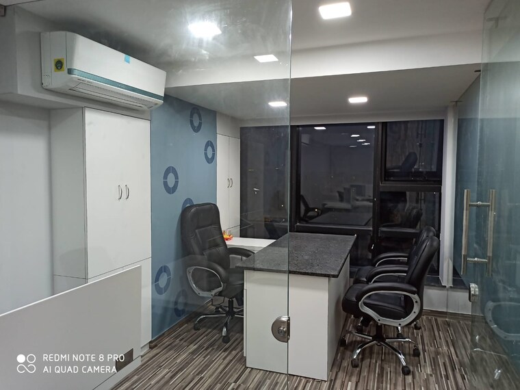 Team Area, shivalik-shilp Commercial Office Space 915 Sq.Ft. In Sanidhya Ahmedabad 9500903