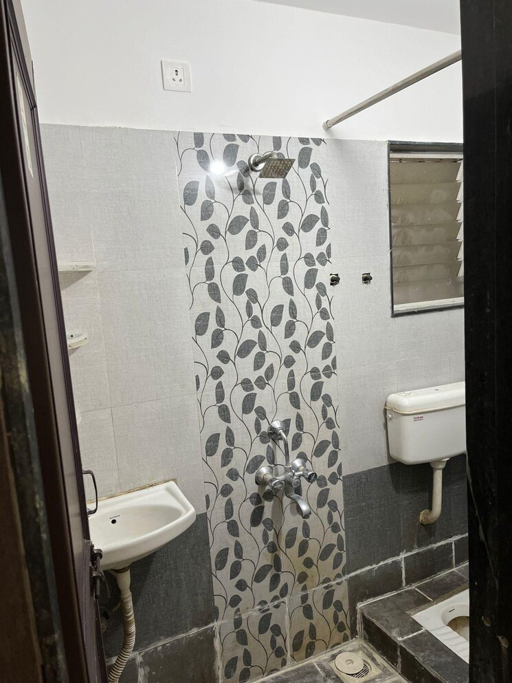 Bathroom, wakad 1 Bedroom 420 Sq.Ft. Apartment In Wakad Pune 9500953