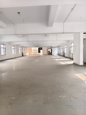  Warehouse For Rent in Sector 63