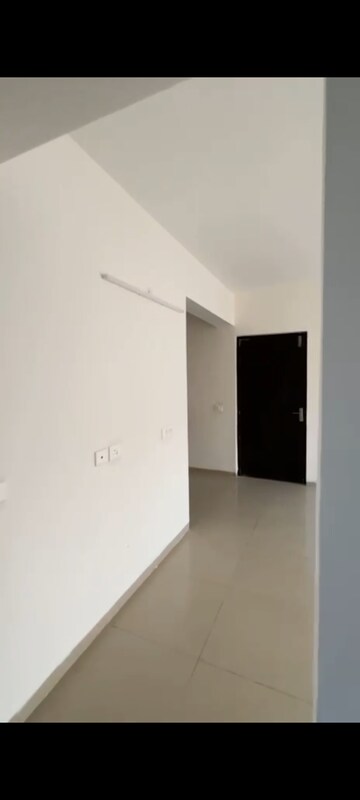 Room in 3 BHK Apartment at Wave Dream Homes, Wave City – for Sale