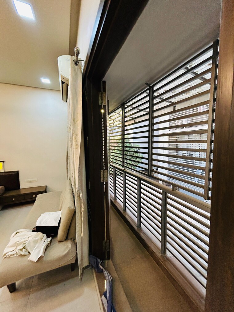 Bathroom, science city 4 Bedroom 470 Sq.Yd. Villa In Science City Ahmedabad 9500996