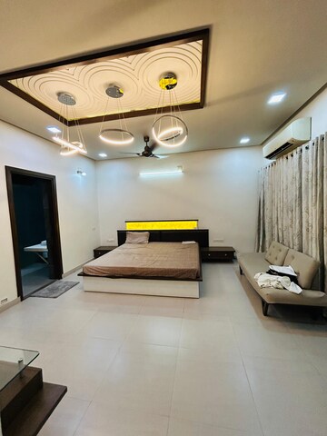 Team Area in 4 BHK Villa at Science City – for Sale