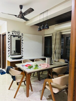 Team Area in 4 BHK Villa at Science City – for Sale