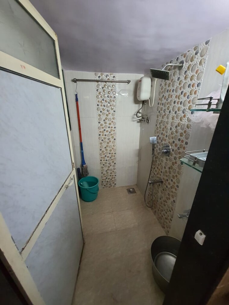 Bathroom, lambodar-park 1 Bedroom 660 Sq.Ft. Apartment In Kalwa Thane 9501080