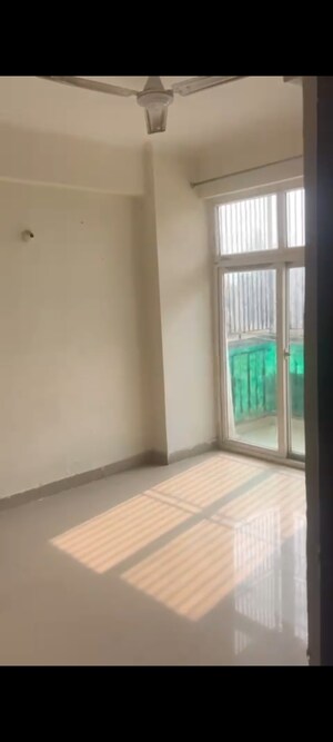 Room in 3 BHK Apartment at Amrapali Zodiac, Sector 120 – for Rent