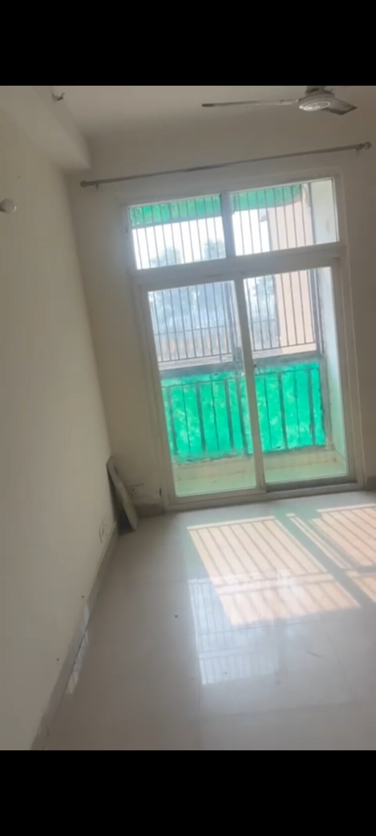 Room, amrapali-zodiac 3 Bedroom 1325 Sq.Ft. Apartment In Sector 120 Noida 9501030