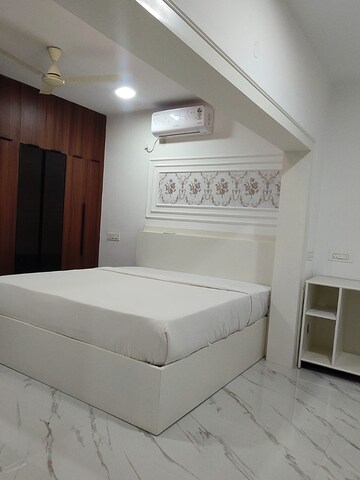 Bathroom in 2 BHK Apartment at Golden Arch Langford Garden, Langford Gardens – for Rent