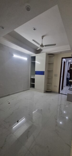 Kitchen in 2.5 BHK Builder Floor at New Palam Vihar 3, Sector 111 – for Rent
