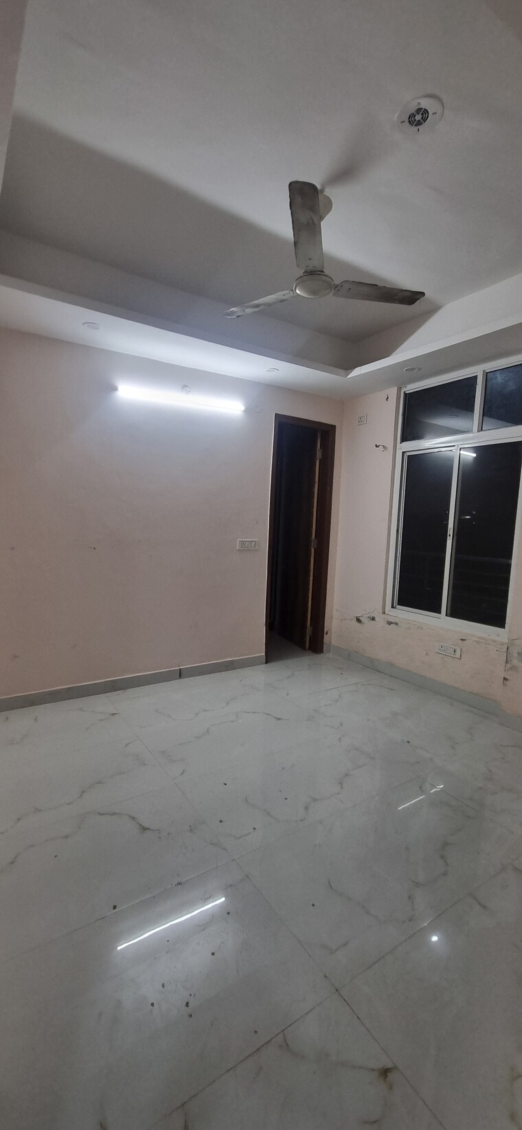 Balcony, new-palam-vihar-3 2.5 Bedroom 1134 Sq.Ft. Builder Floor In Sector 111 Gurgaon 9501045