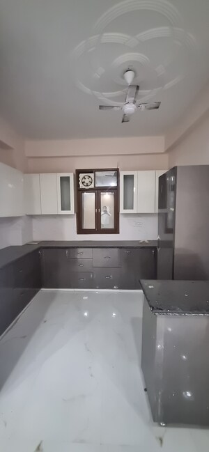 Kitchen in 2.5 BHK Builder Floor at New Palam Vihar 3, Sector 111 – for Rent