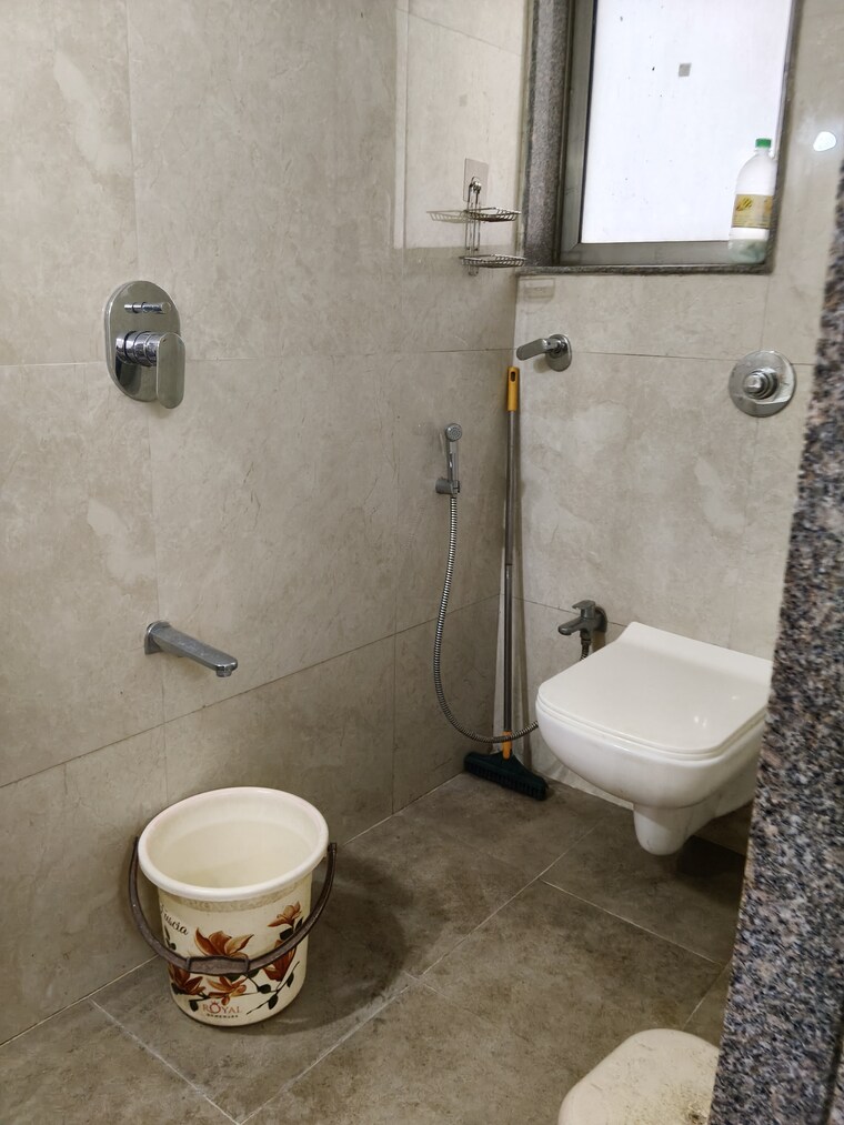Bathroom, gulmohar-chs-bandra-east 1 Bedroom 322 Sq.Ft. Apartment In Bandra East Mumbai 9501142