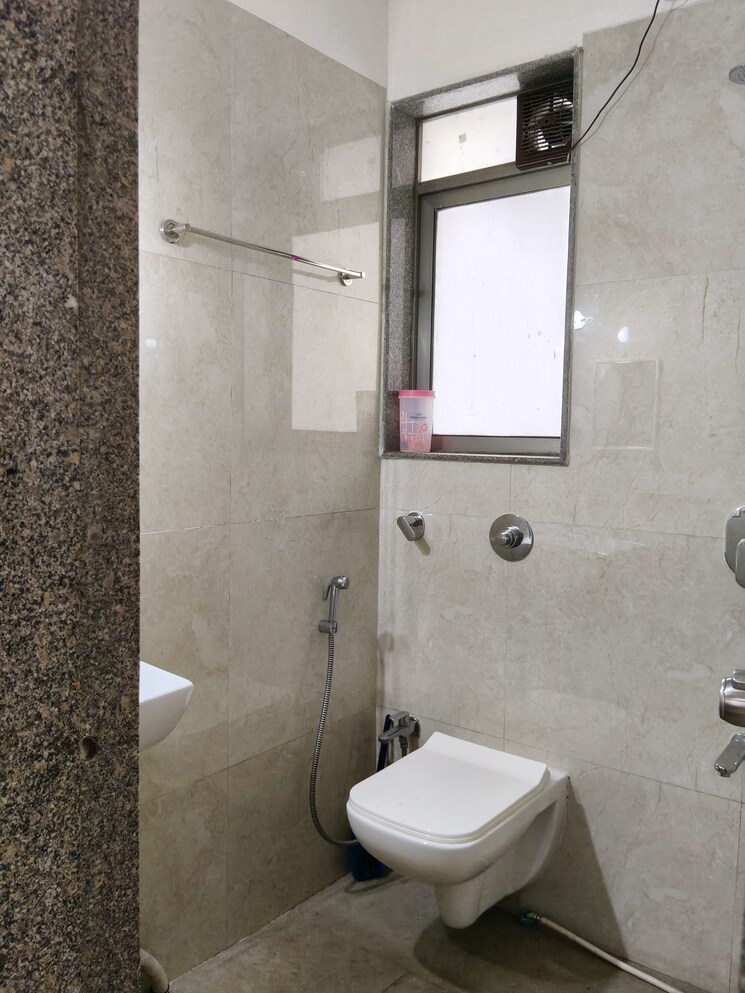 Bathroom, gulmohar-chs-bandra-east 1 Bedroom 322 Sq.Ft. Apartment In Bandra East Mumbai 9501142