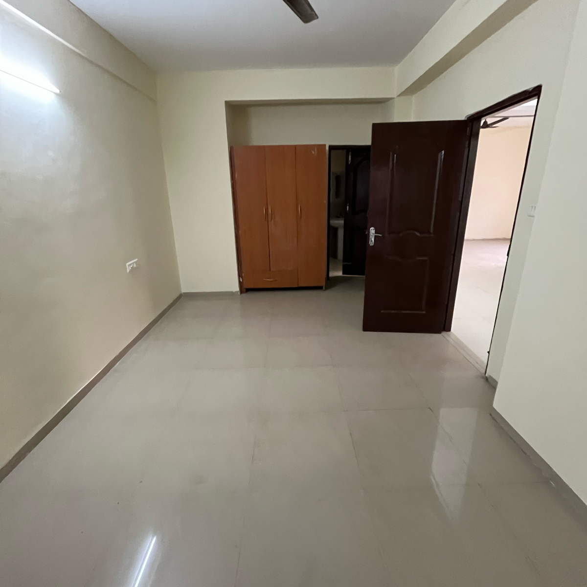 3 BHK + Pooja Room Apartment For Rent in Trishla City