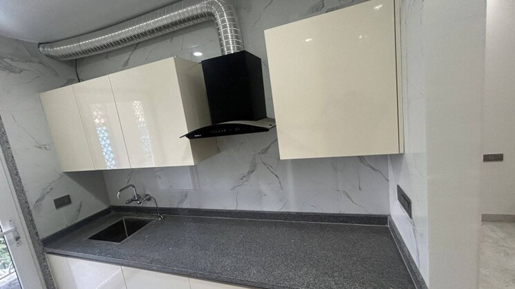 undefined, freedom fighters enclave 1 Bedroom 700 Sq.Ft. Apartment In Freedom Fighters Enclave Delhi 9501186