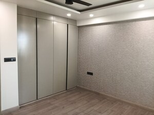 Room in 4 BHK Builder Floor at Sector 65 – for Sale