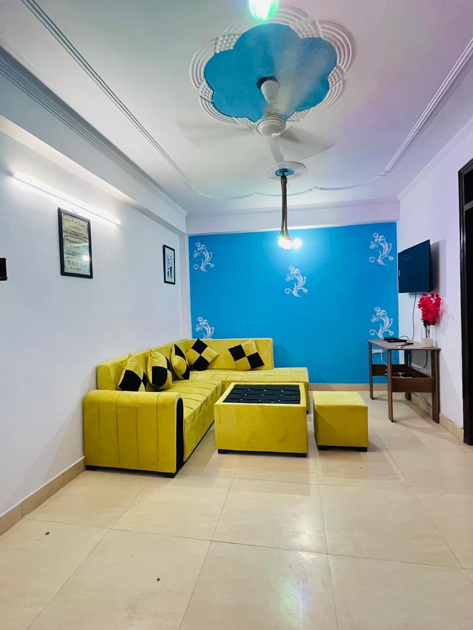 2 BHK Builder Floor For Rent in Saket 