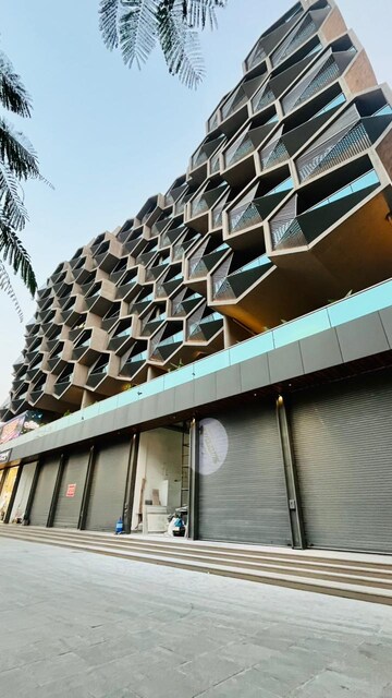  Showroom – Exterior View View at Scheme No 140 - for Rent