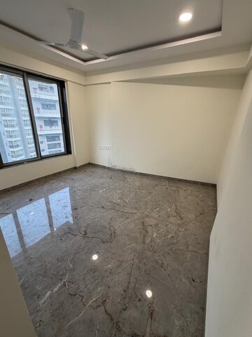 Room in 2 BHK Apartment at Shagun Krishvi Residency, Chembur – for Rent