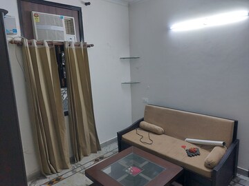 Master Bedroom in 6 BHK Penthouse at Gujranwala Town – for Rent