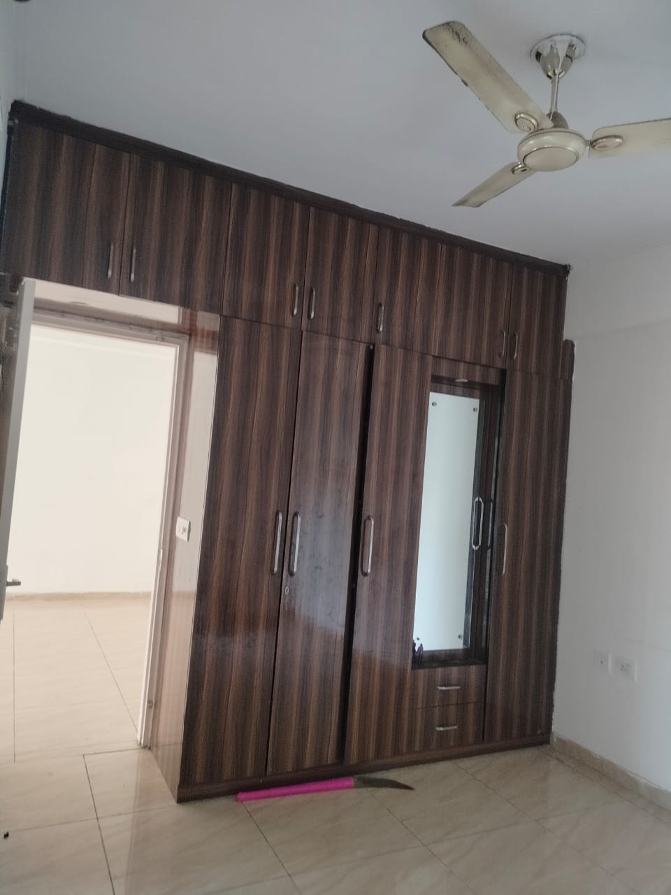 4 BHK + Pooja Room Apartment For Rent in Gaur Atulyam
