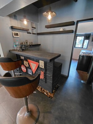 Master Bedroom in 2 BHK Apartment at Beachwood Tower, Andheri West – for Rent