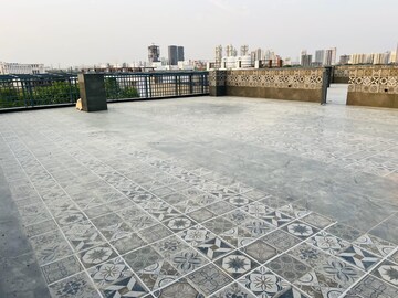 Terrace in 3 BHK Builder Floor at Sector 65 – for Sale