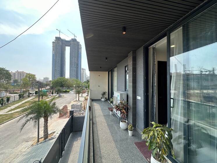 Balcony, sector 65 3 Bedroom 2412 Sq.Ft. Builder Floor In Sector 65 Gurgaon 9501308