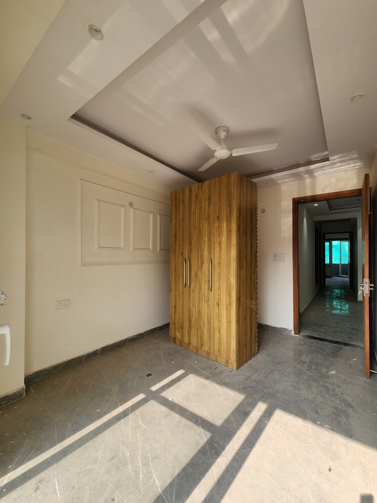 undefined, chattarpur 3 Bedroom 1050 Sq.Ft. Builder Floor In Chattarpur Delhi 9501357