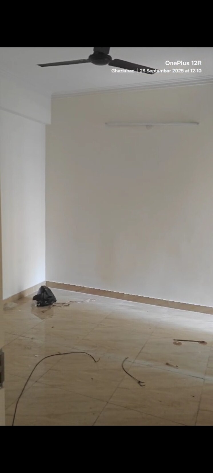 Room, gaur-city-2-14th-avenue 2 Bedroom 955 Sq.Ft. Apartment In Sector 16c Greater Noida Greater Noida 9501349