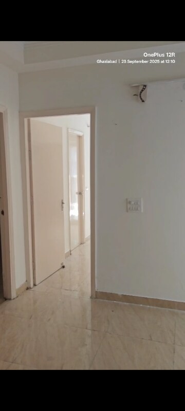 Building Lobby in 2 BHK Apartment at Gaur City 2 - 14th Avenue, Sector 16c Greater Noida – for Rent