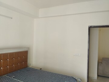 Room in 3 BHK Apartment at VVIP Homes, Gaur City 2 – for Rent