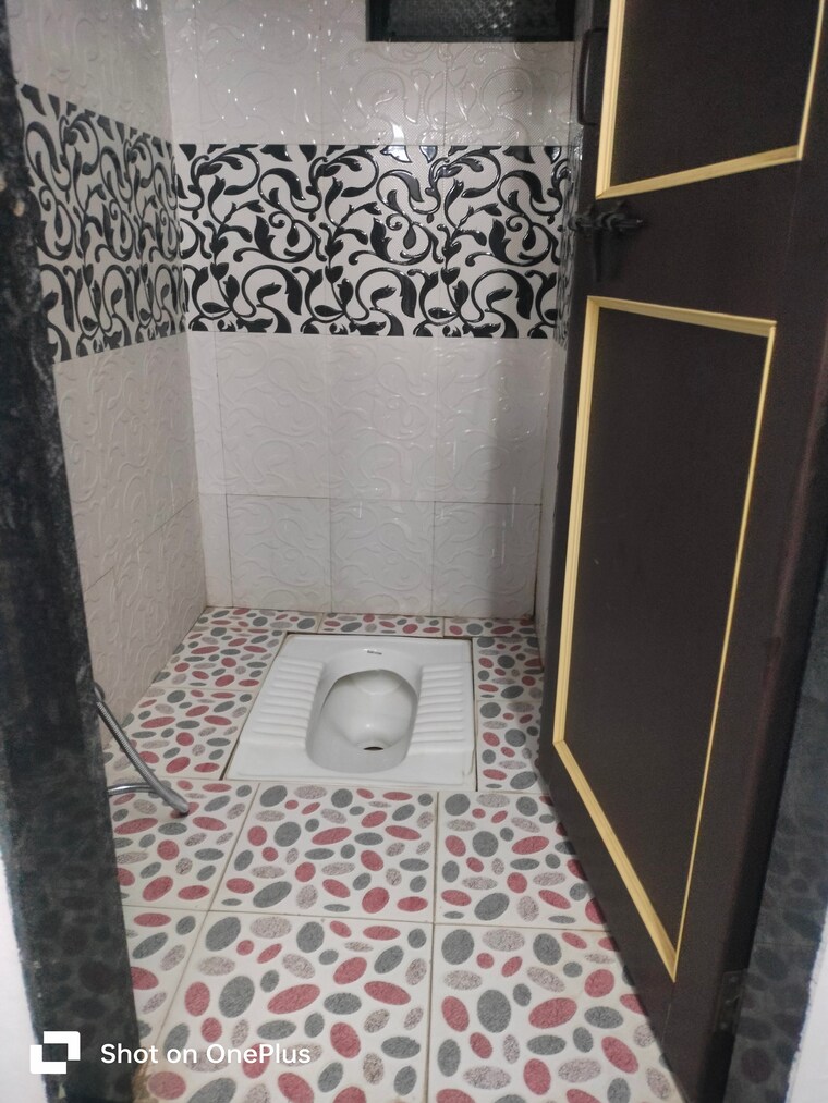Bathroom, organic-dhanorina 1 Bedroom 500 Sq.Ft. Independent House In Dhanori Pune 9501387
