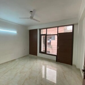 2 BHK Builder Floor For Rent in Chattarpur