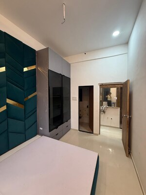 Team Area in 2 BHK Apartment at Tharwani Vedant Millenia, Titwala – for Sale