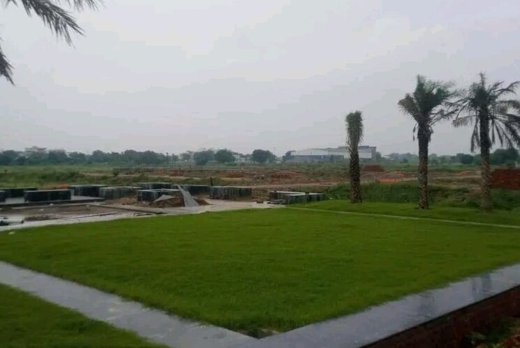 Garden, jms-the-pearl  144 Sq.Yd. Plot In Sector 95 Gurgaon 9501408