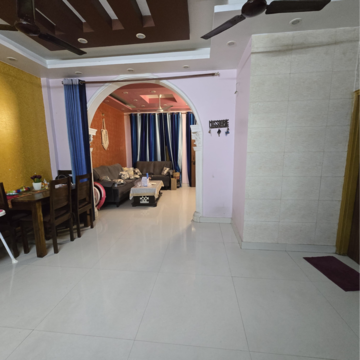 Parking in 2.5 BHK Villa at Sector 23a – for Rent
