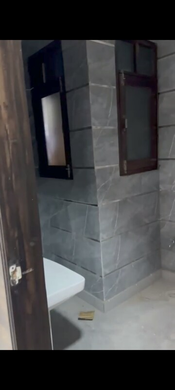  3 BHK Builder Floor at Chattarpur – for Rent