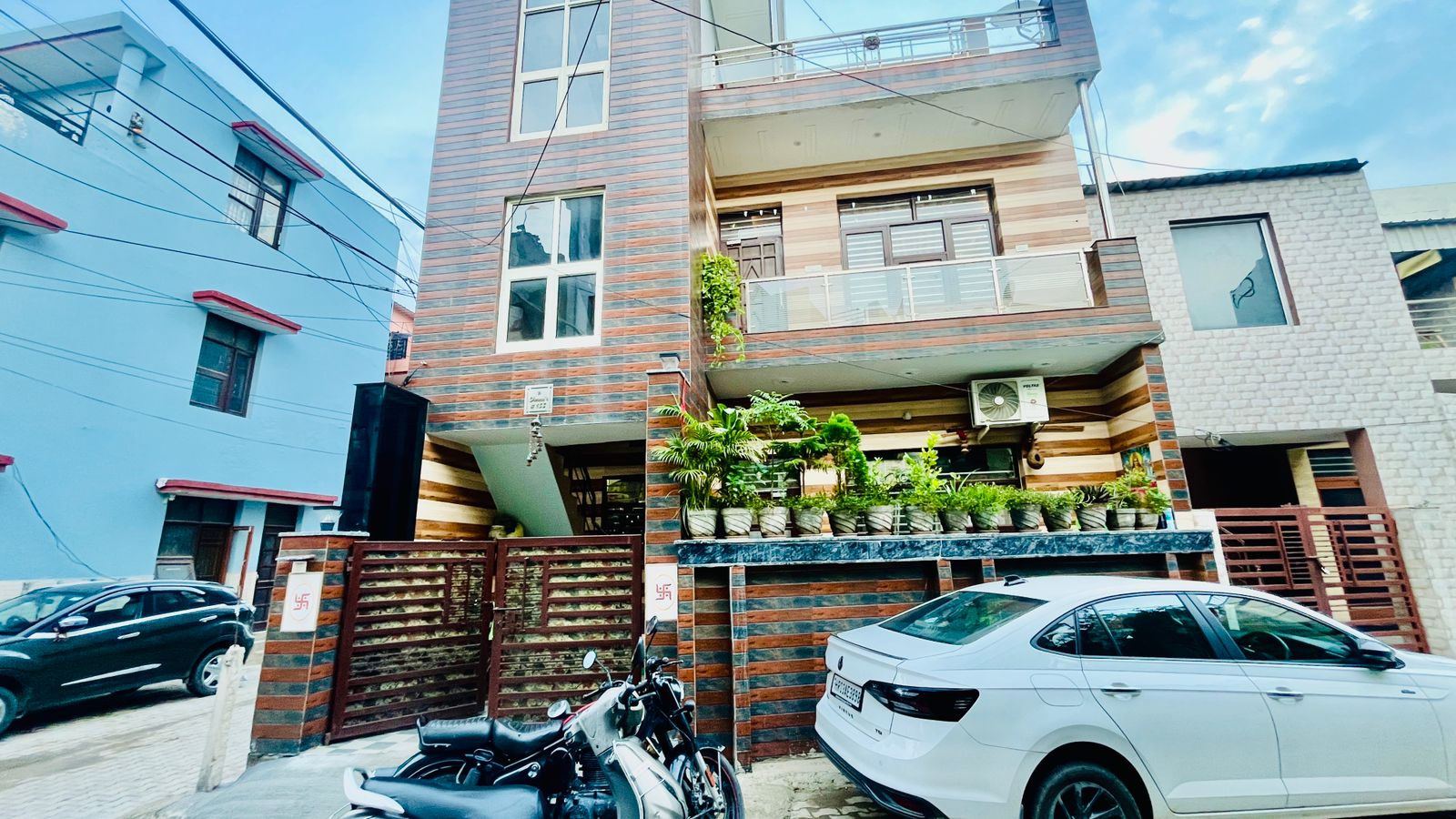 5 BHK Independent House For Sale in Vasant Vihar 