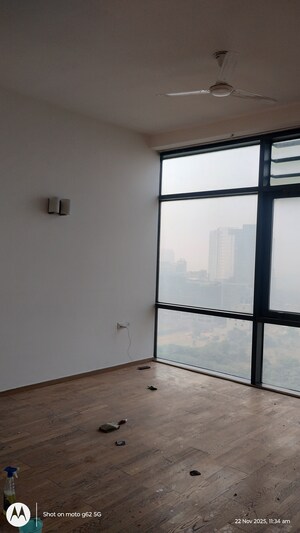 Room in 4 BHK Apartment at Ireo The Grand Arch, Sector 58 – for Rent