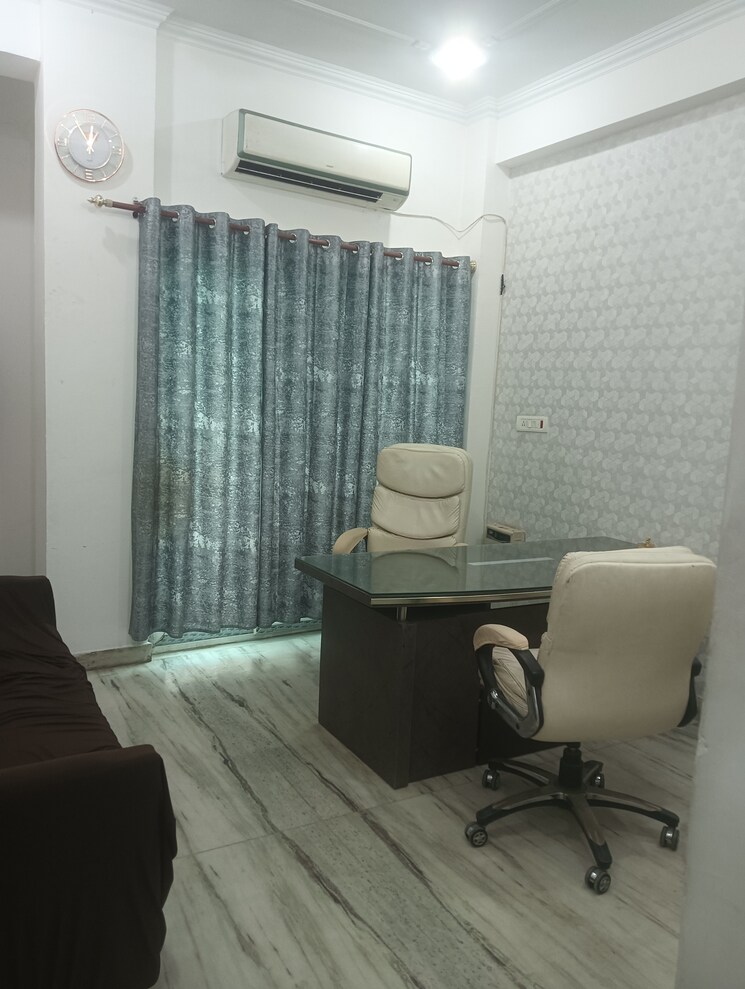 Team Area, vishesh-khand Commercial Office Space in IT/SEZ 1250 Sq.Ft. In Gomti Nagar Lucknow 9501496