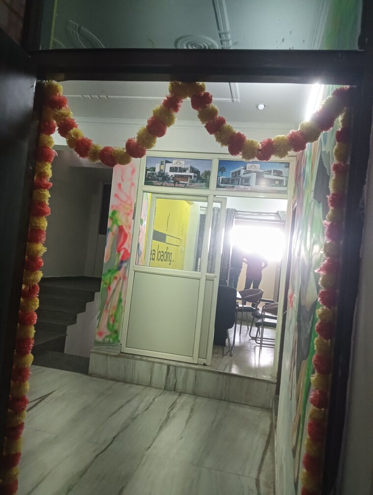 undefined, vishesh-khand Commercial Office Space in IT/SEZ 1250 Sq.Ft. In Gomti Nagar Lucknow 9501496