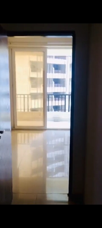 Room in 3 BHK Apartment at Supertech EcoVillage III, Sector 16b Greater Noida – for Rent