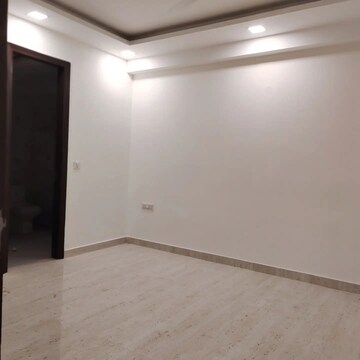 Room in 3 BHK Builder Floor at Chattarpur – for Rent