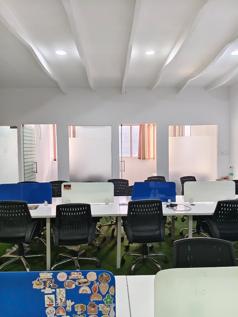 Team Area, sector 63 Commercial Office Space 1440 Sq.Ft. In Sector 63 Noida 9501499